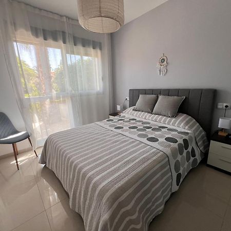 Bungalow En Punta Prima 2 Dormitorios Y Piscina Torrevieja Extérieur photo