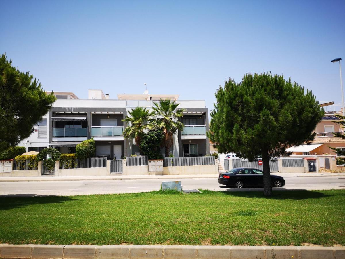 Bungalow En Punta Prima 2 Dormitorios Y Piscina Torrevieja Extérieur photo